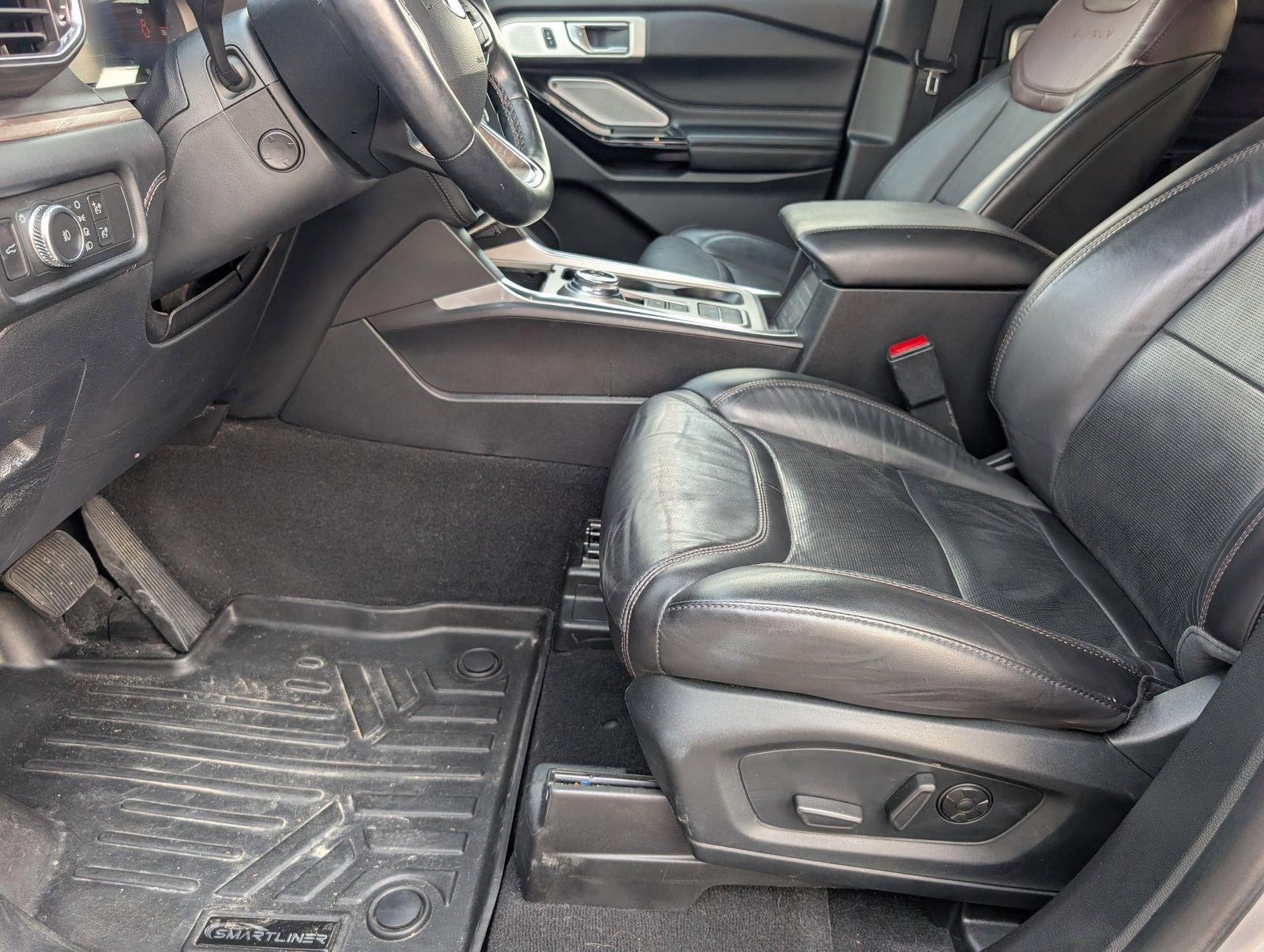 Used 2022 Ford Explorer Platinum w/ Equipment Group 601A image 15