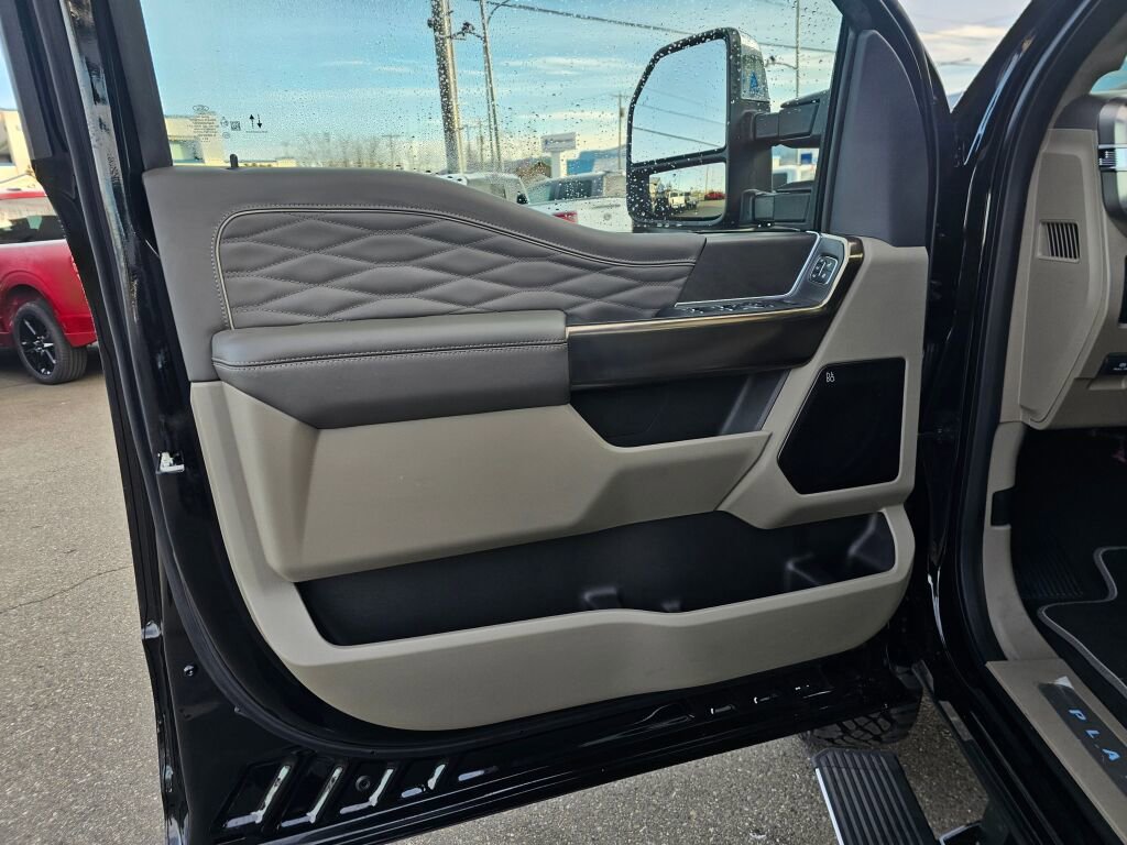 New 2026 Ford F350 Platinum w/ Platinum Plus Package image 11