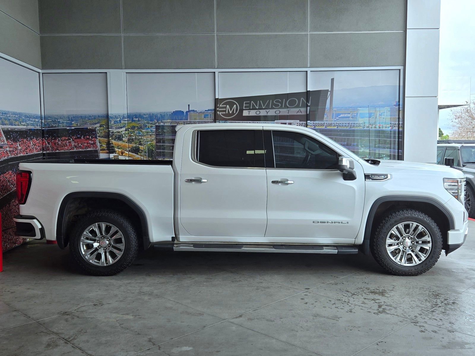 Used 2022 GMC Sierra 1500 Denali image 4