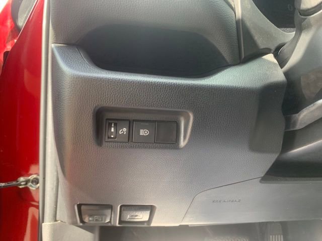 Used 2023 Toyota RAV4 XLE image 13