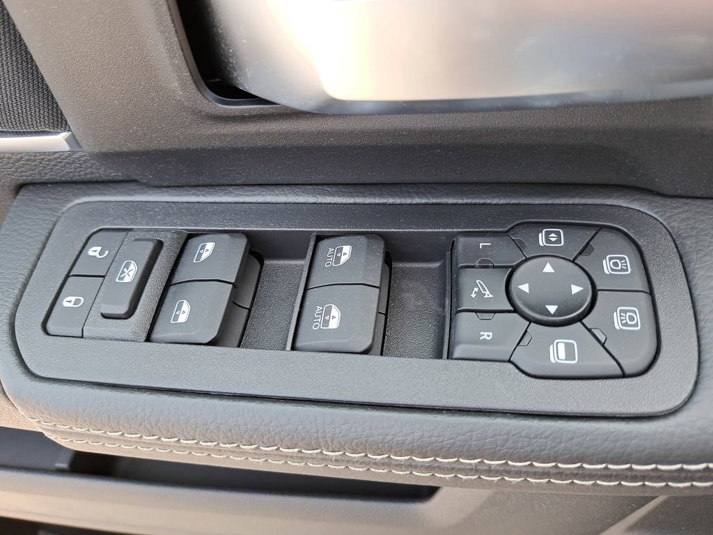 New 2025 RAM 2500 Big Horn AWD/4WD image 27