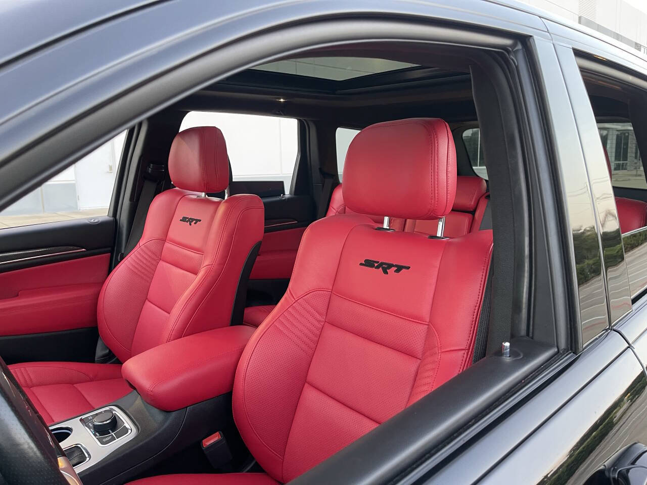 Used 2021 Jeep Grand Cherokee SRT AWD/4WD image 2