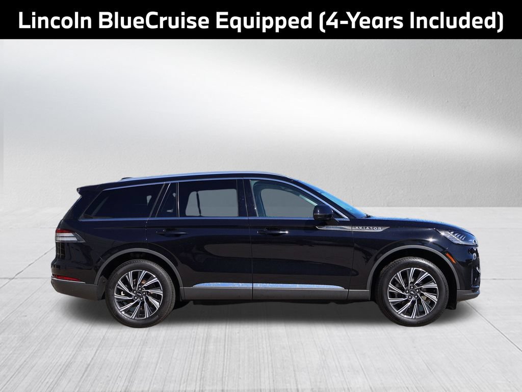 Used 2025 Lincoln Aviator AWD image 13