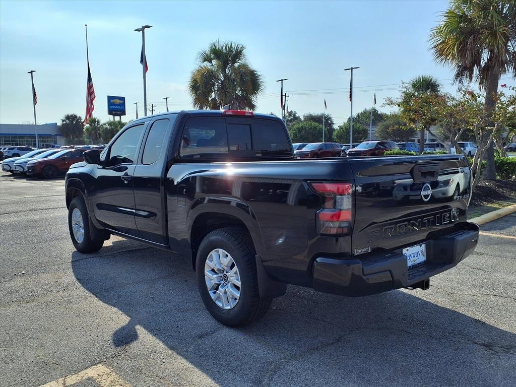 Used 2022 Nissan Frontier SV image 23