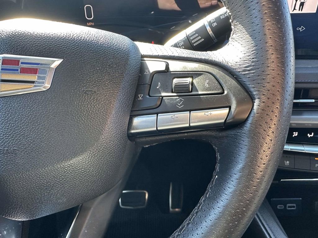 Used 2024 Cadillac XT4 Sport image 14
