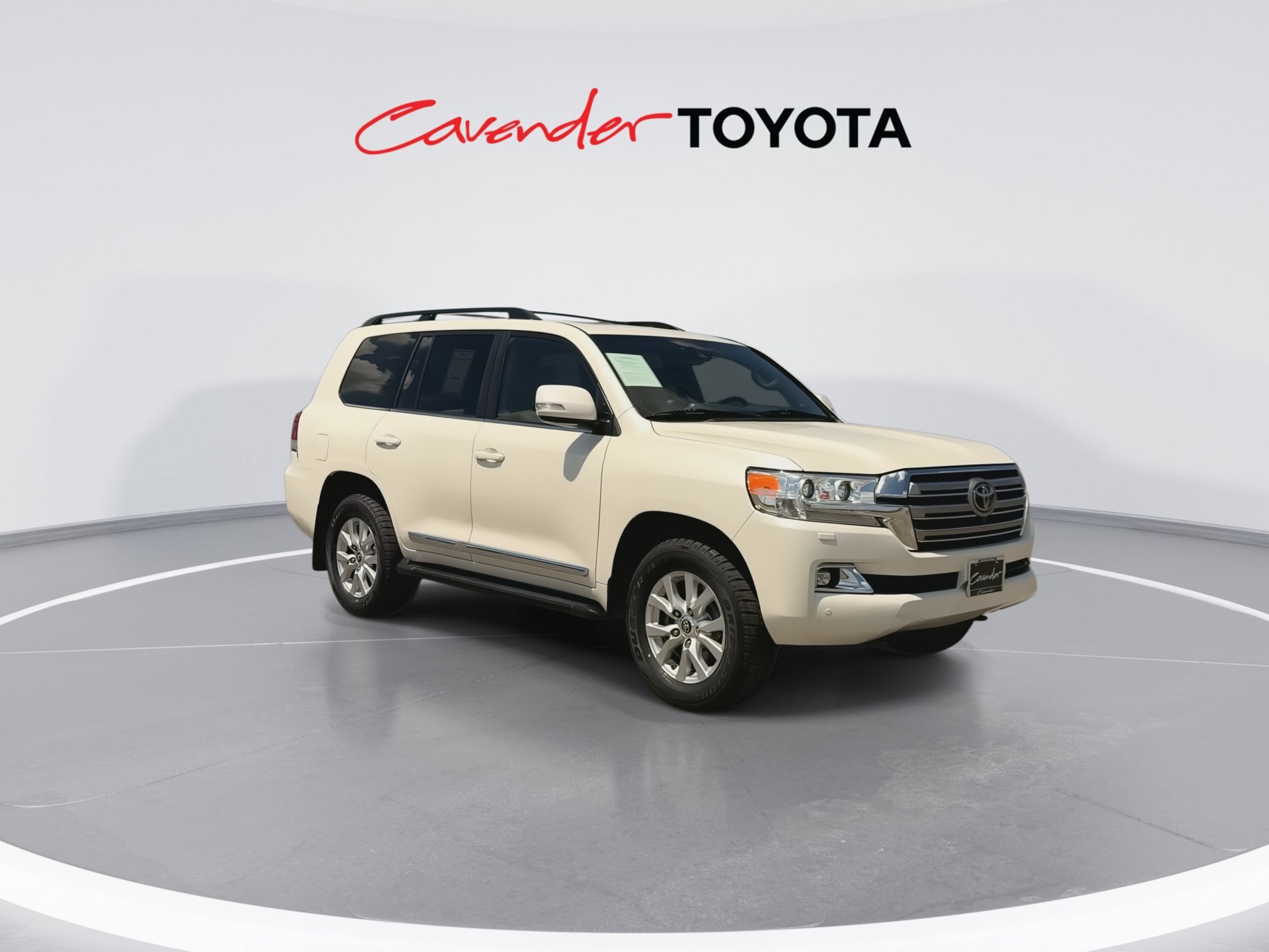 Certified 2019 Toyota Land Cruiser AWD/4WD image 2