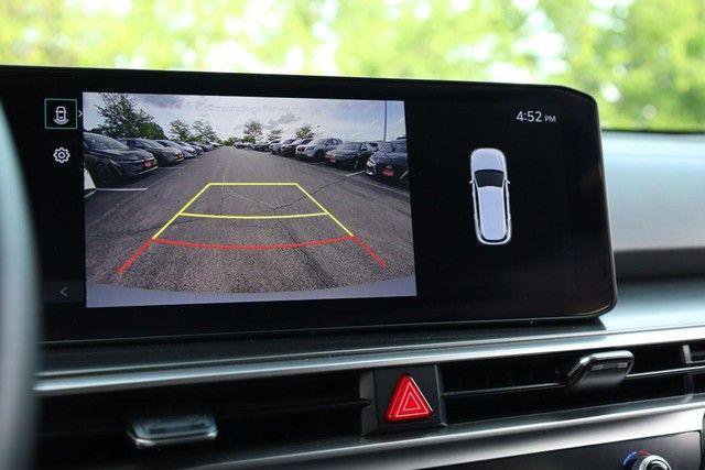 Used 2024 Kia Sorento S w/ Panoramic Sunroof Package AWD/4WD image 17