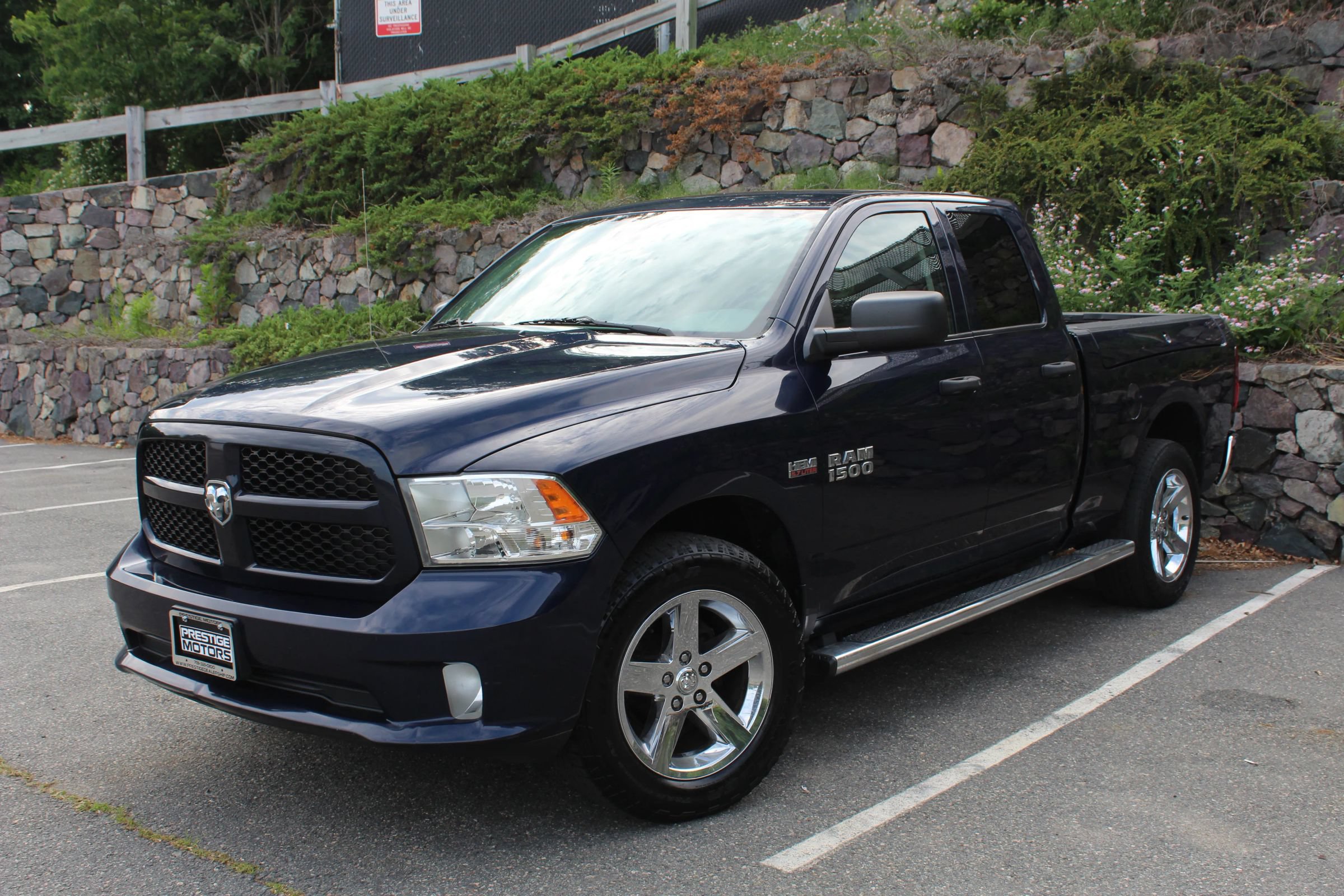 Used 2015 RAM 1500 Express AWD/4WD image 2