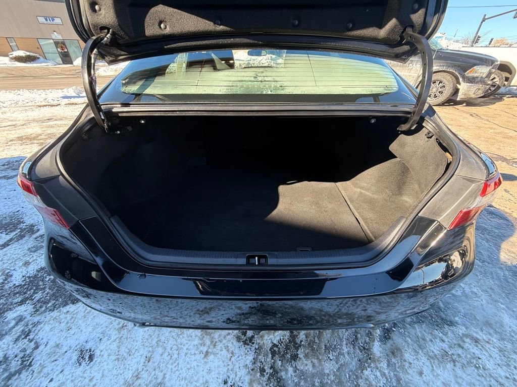 Used 2020 Toyota Camry SE image 13