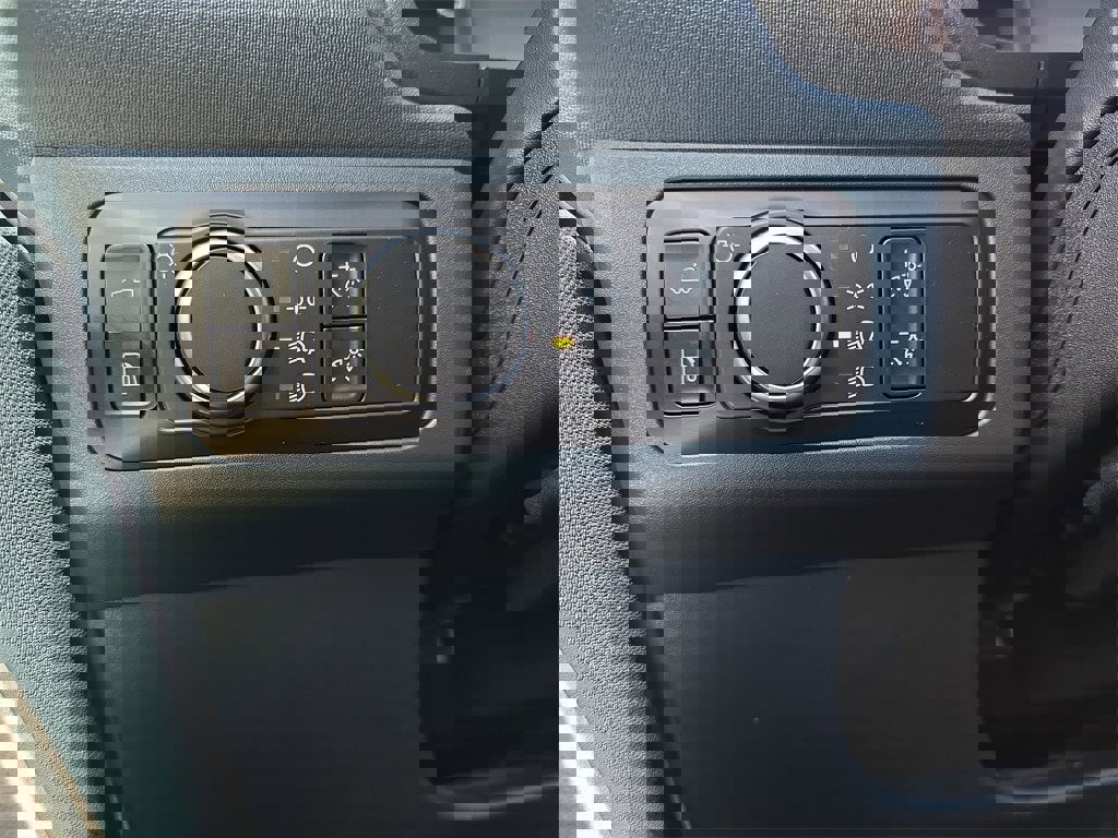 New 2025 Ford Maverick XLT w/ XLT Luxury Package image 47