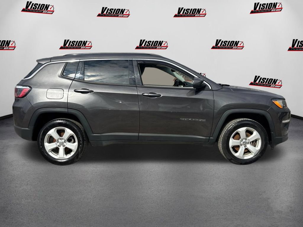 Used 2021 Jeep Compass Latitude w/ Convenience Group image 4