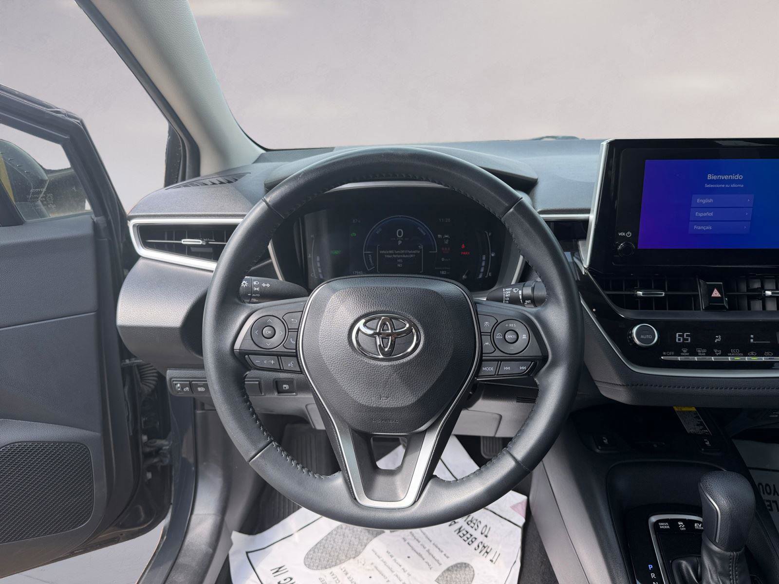 Used 2024 Toyota Corolla XLE image 12