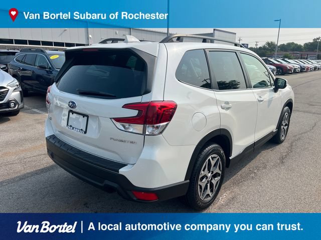 Certified 2023 Subaru Forester Premium AWD/4WD image 5
