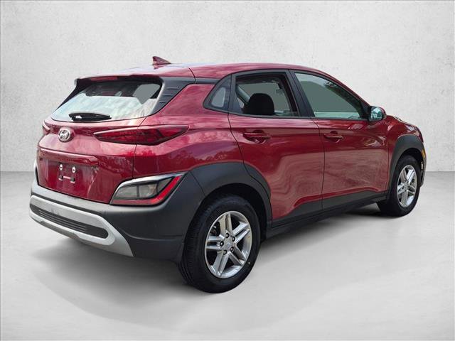 Used 2023 Hyundai Kona SE w/ Cargo Package FWD image 5