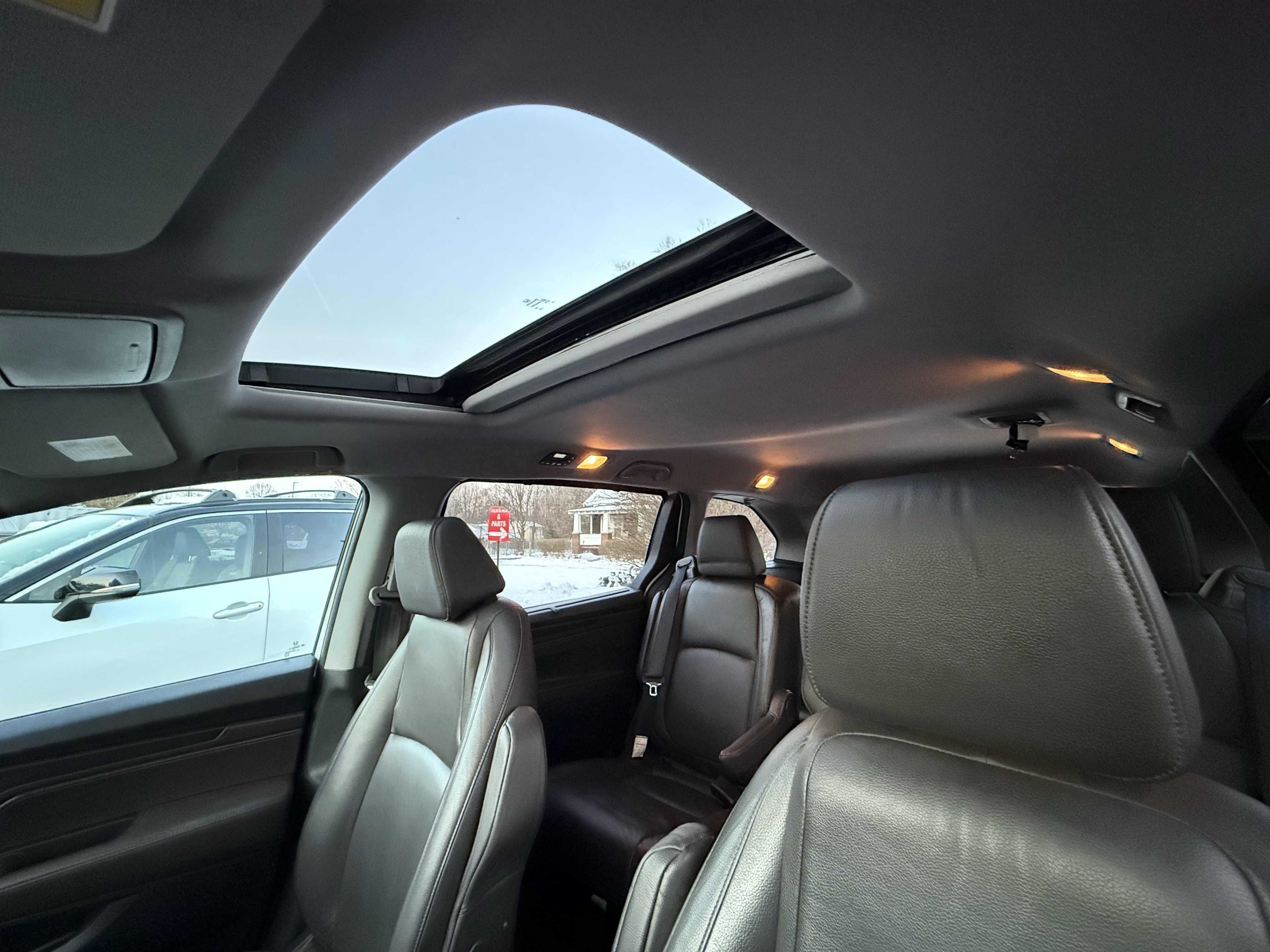 Used 2018 Honda Odyssey EX-L image 7