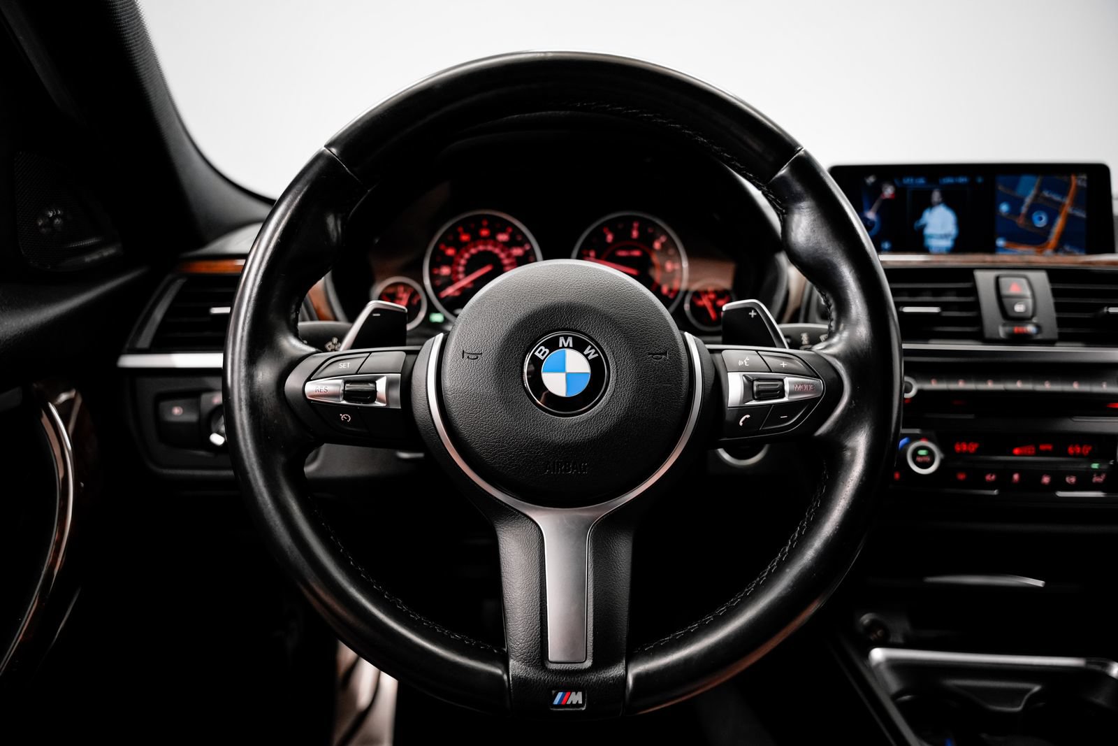 Used 2015 BMW 328d xDrive Wagon AWD/4WD image 10