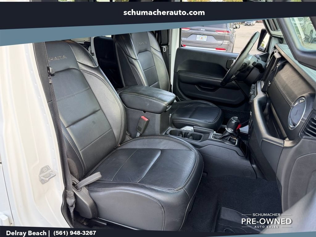 Used 2019 Jeep Wrangler Unlimited Sahara AWD/4WD image 16
