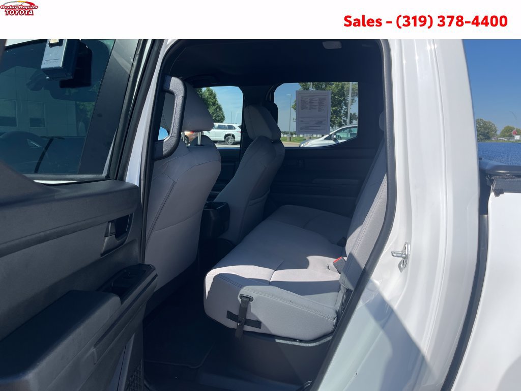 Certified 2024 Toyota Tacoma SR5 AWD/4WD image 19