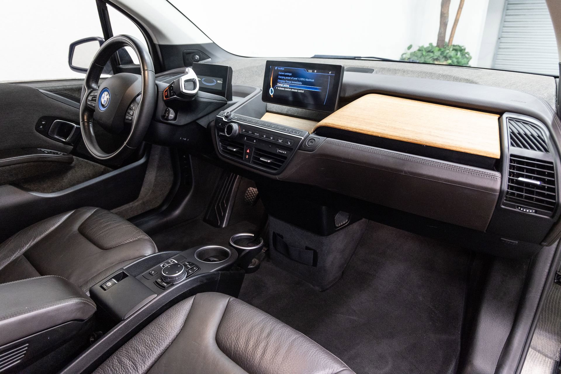 Used 2015 BMW i3 w/ Range Extender image 13