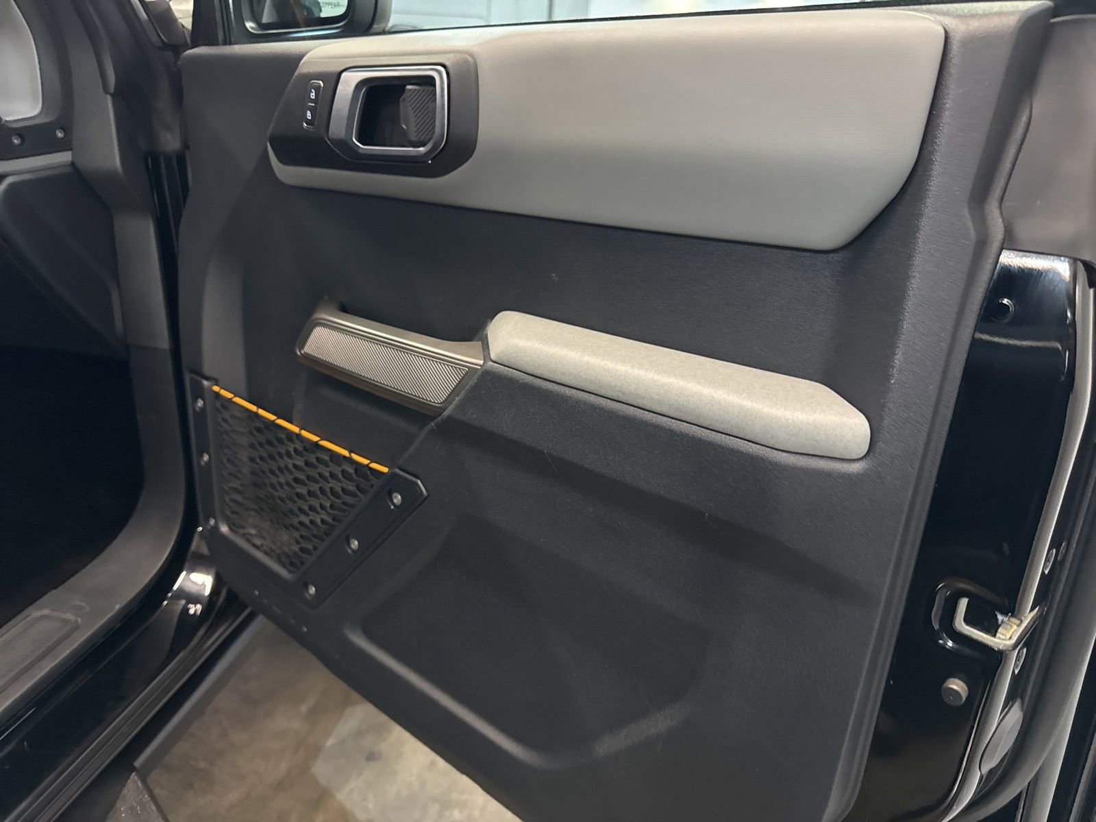 Used 2023 Ford Bronco Badlands image 26