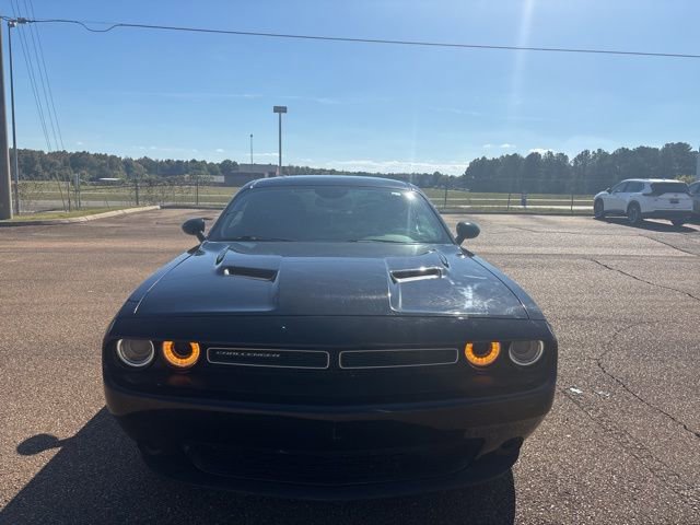 Used 2021 Dodge Challenger SXT image 6