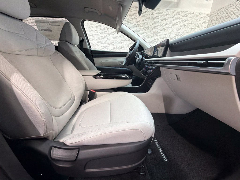 New 2026 Hyundai Tucson SEL FWD image 11