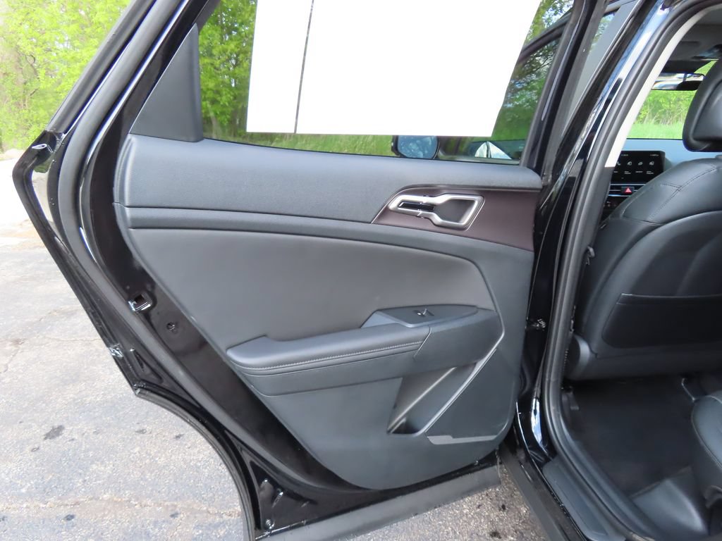 New 2026 Kia Sportage EX w/ EX Panorama Roof Package FWD image 24
