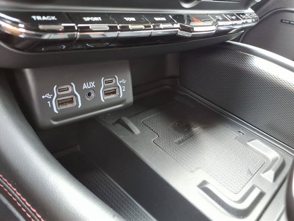 Used 2021 Dodge Durango R/T w/ Tow 'N Go Package AWD/4WD image 31