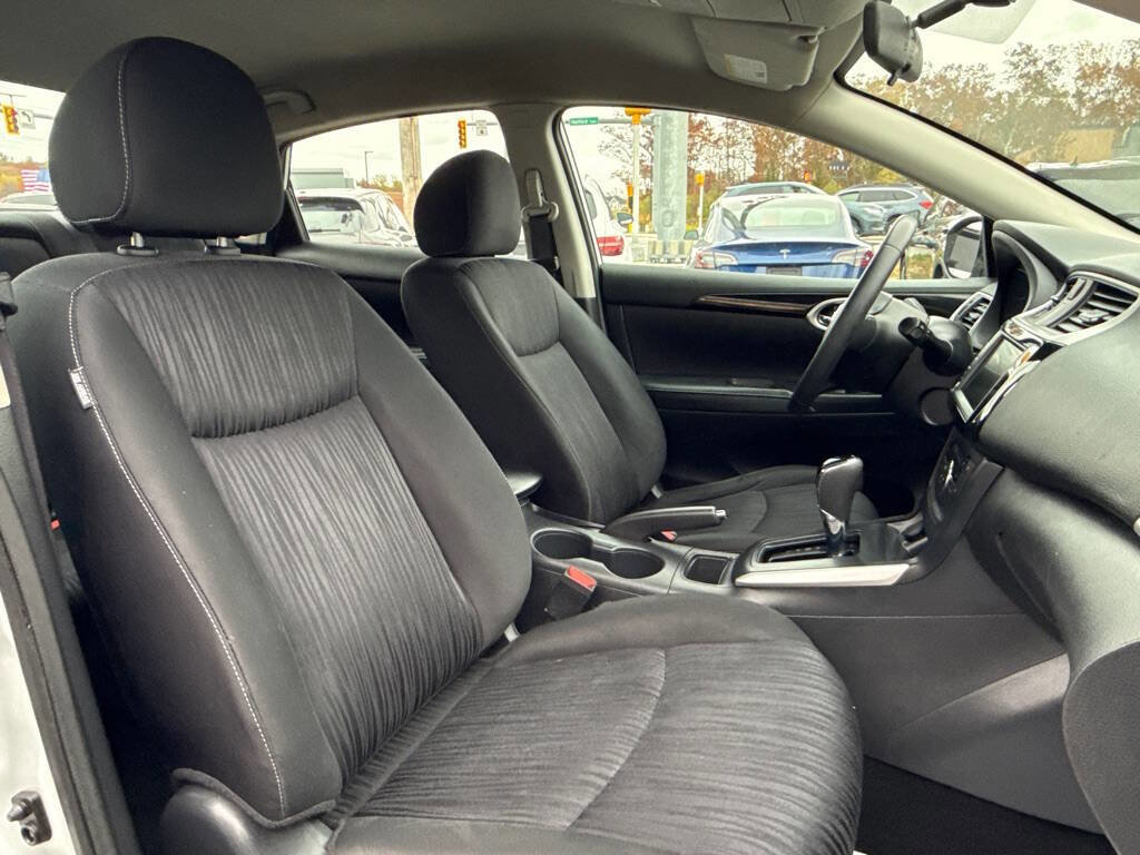 Used 2019 Nissan Sentra SV image 12