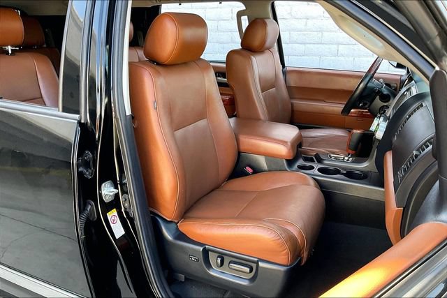 Used 2019 Toyota Sequoia Platinum AWD/4WD image 6