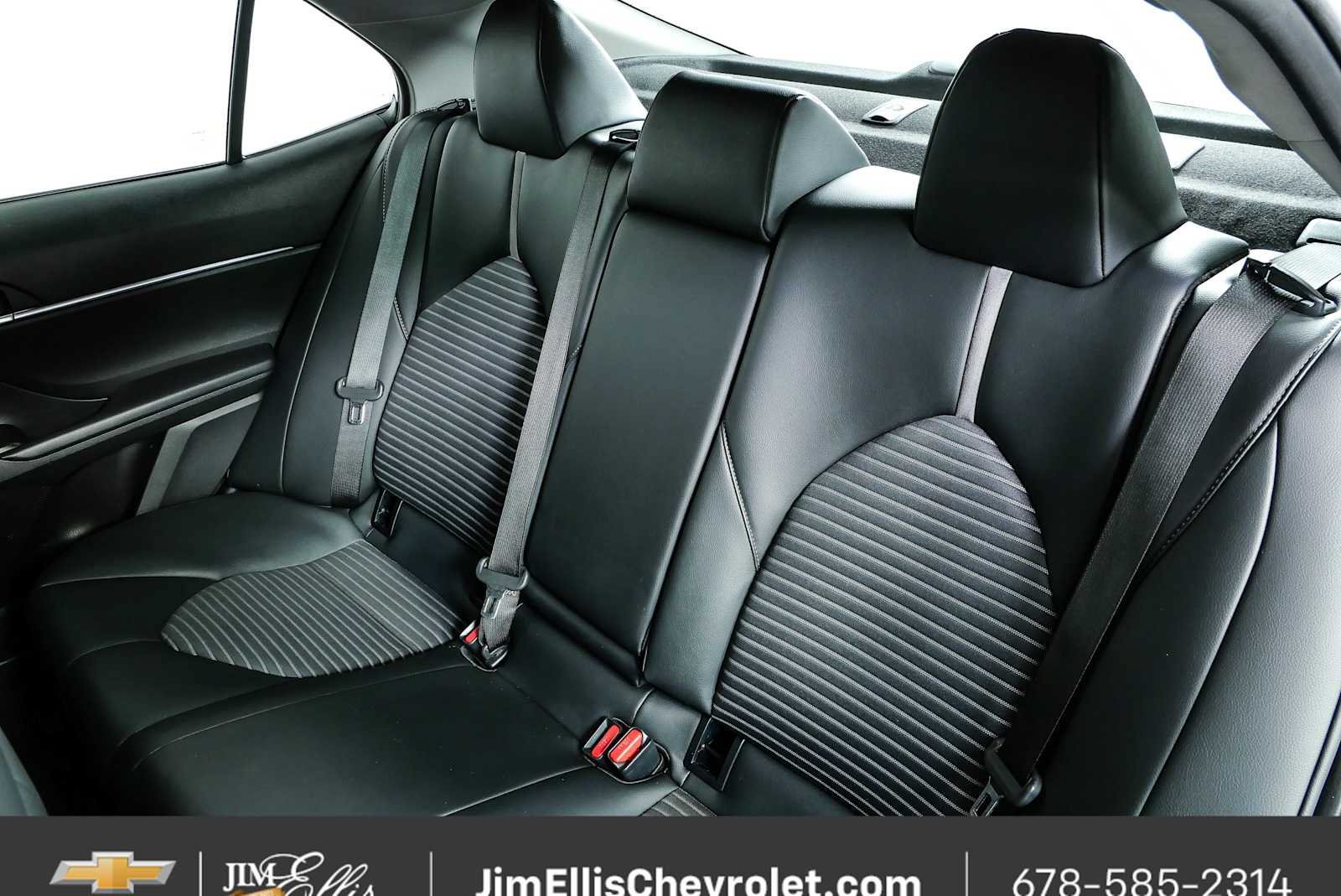 Used 2024 Toyota Camry SE FWD image 17