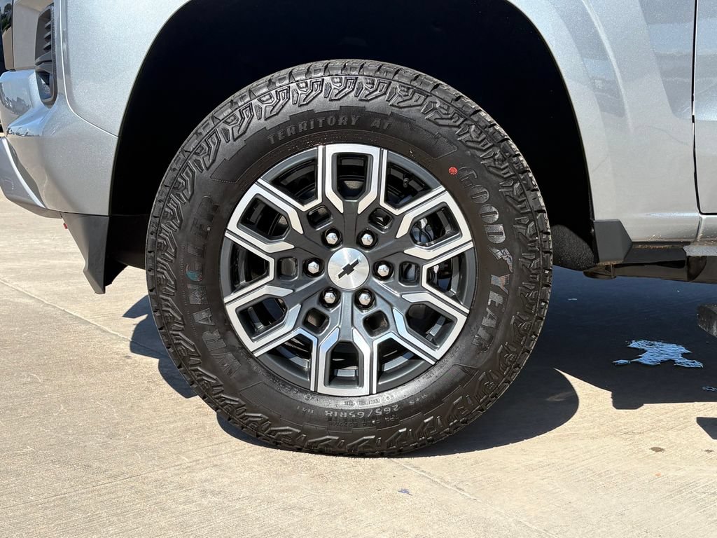 Used 2026 Chevrolet Colorado Z71 AWD/4WD image 33