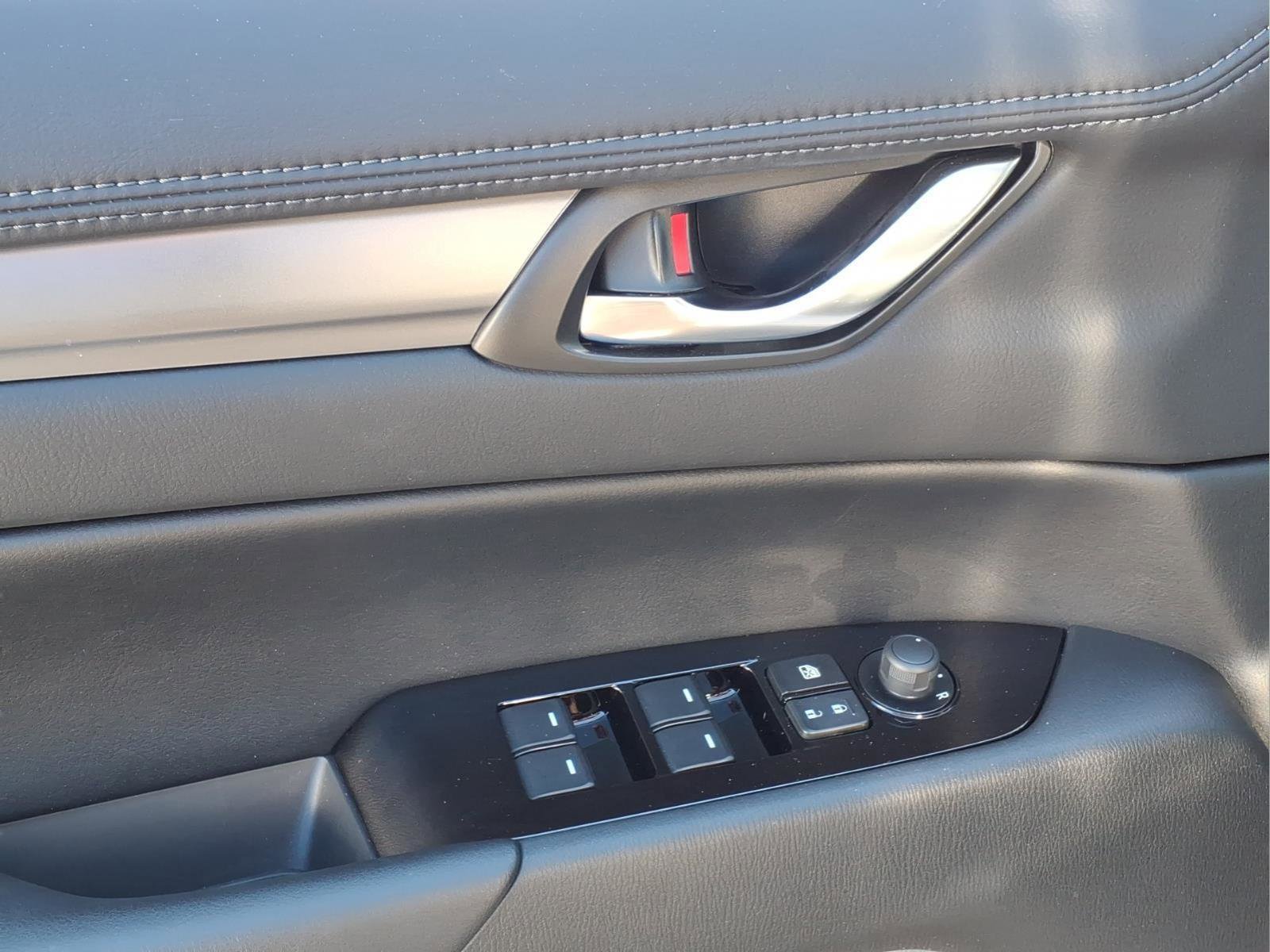 Certified 2025 MAZDA CX-5 AWD 2.5 S w/ Preferred Package image 5