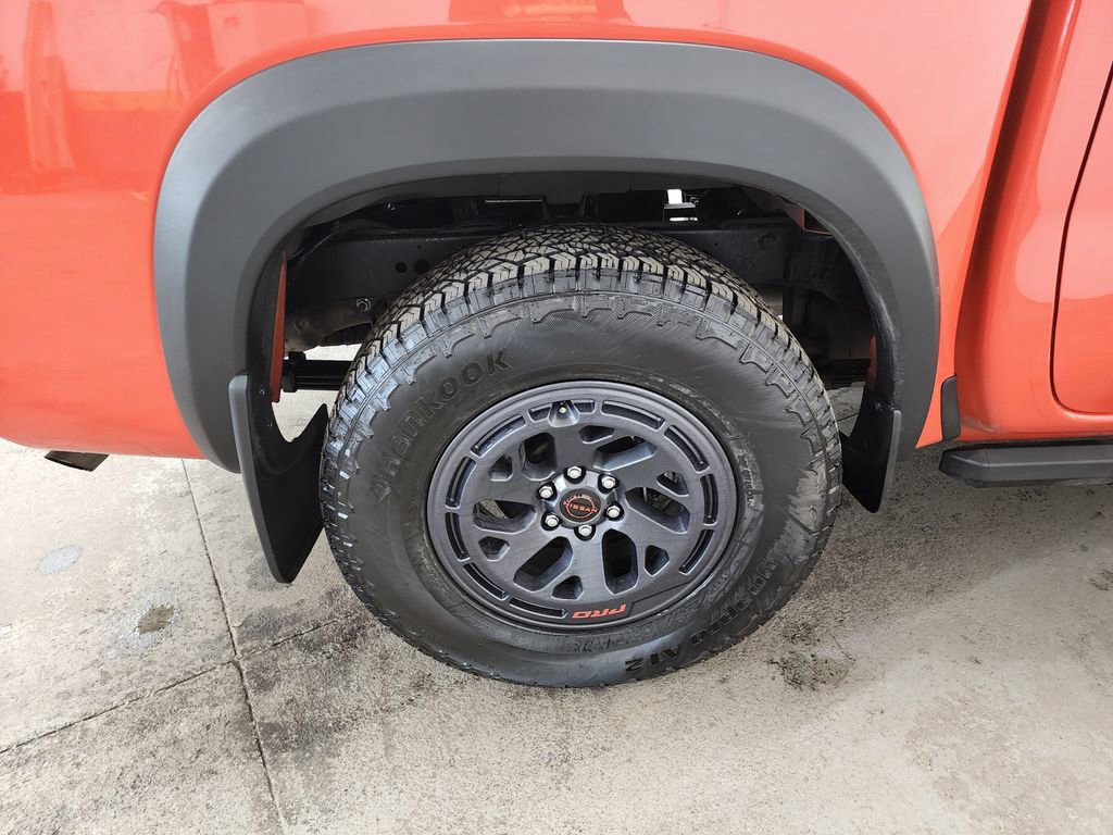Used 2025 Nissan Frontier PRO-4X w/ Pro Convenience Package image 39