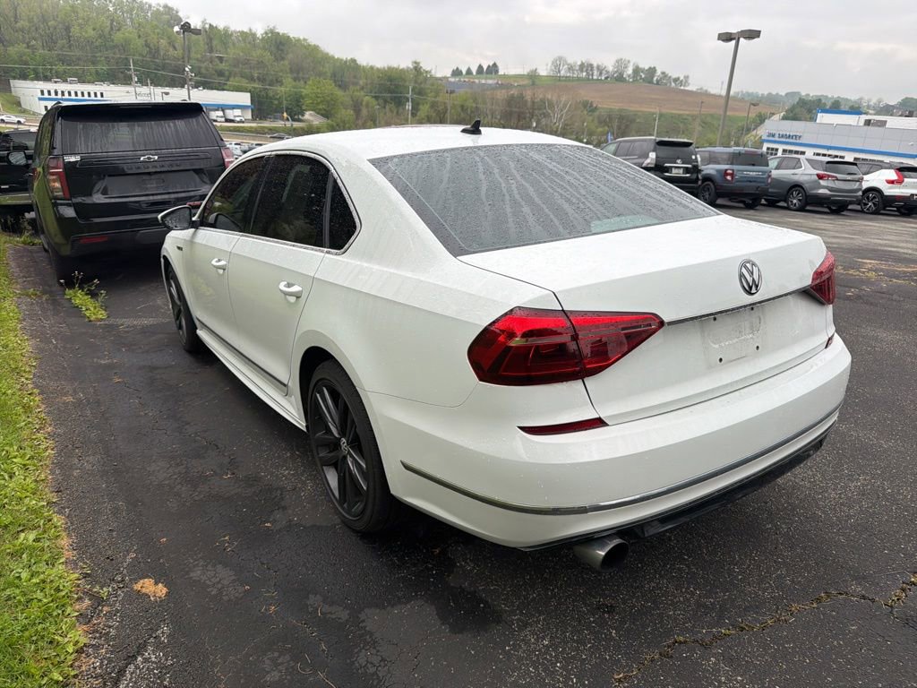 Used 2017 Volkswagen Passat 1.8T R-Line FWD image 6