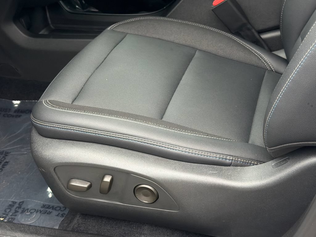 Used 2024 Chevrolet Equinox EV LT FWD image 21
