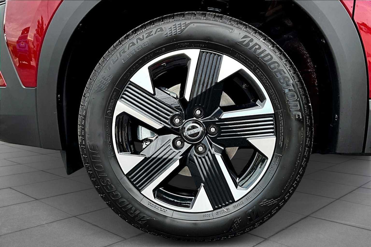 New 2025 Nissan Kicks SV w/ SV Premium Package image 11