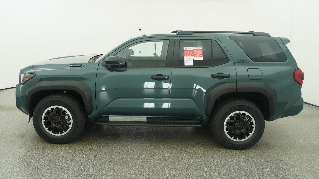 New 2026 Toyota 4Runner TRD Off-Road Premium AWD/4WD image 3