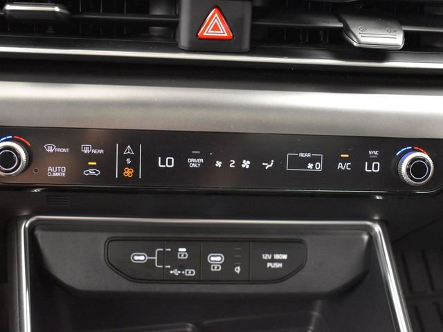 Certified 2025 Kia Carnival SX Prestige image 21