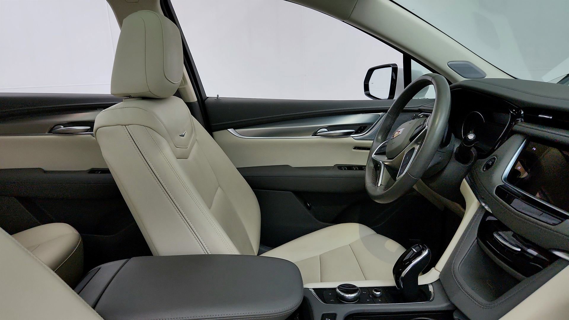 Certified 2023 Cadillac XT5 Premium Luxury AWD/4WD image 27