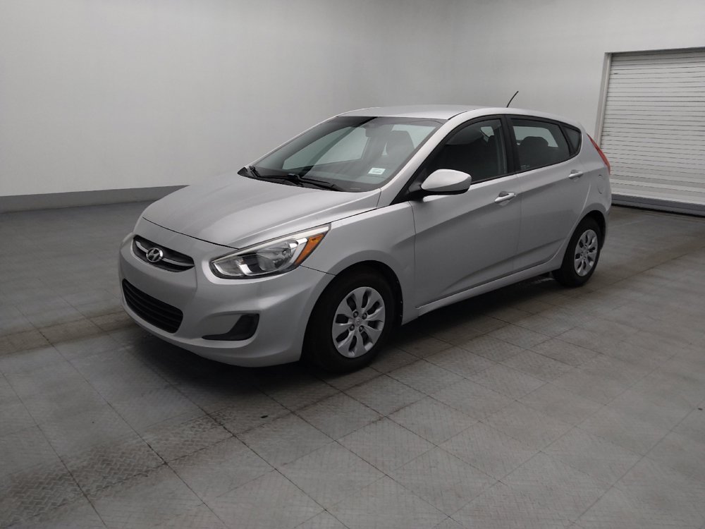Used 2016 Hyundai Accent SE FWD image 2