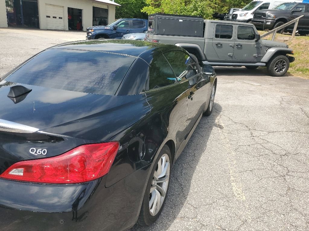 Used 2015 INFINITI Q60 Convertible w/ Premium Package RWD image 6