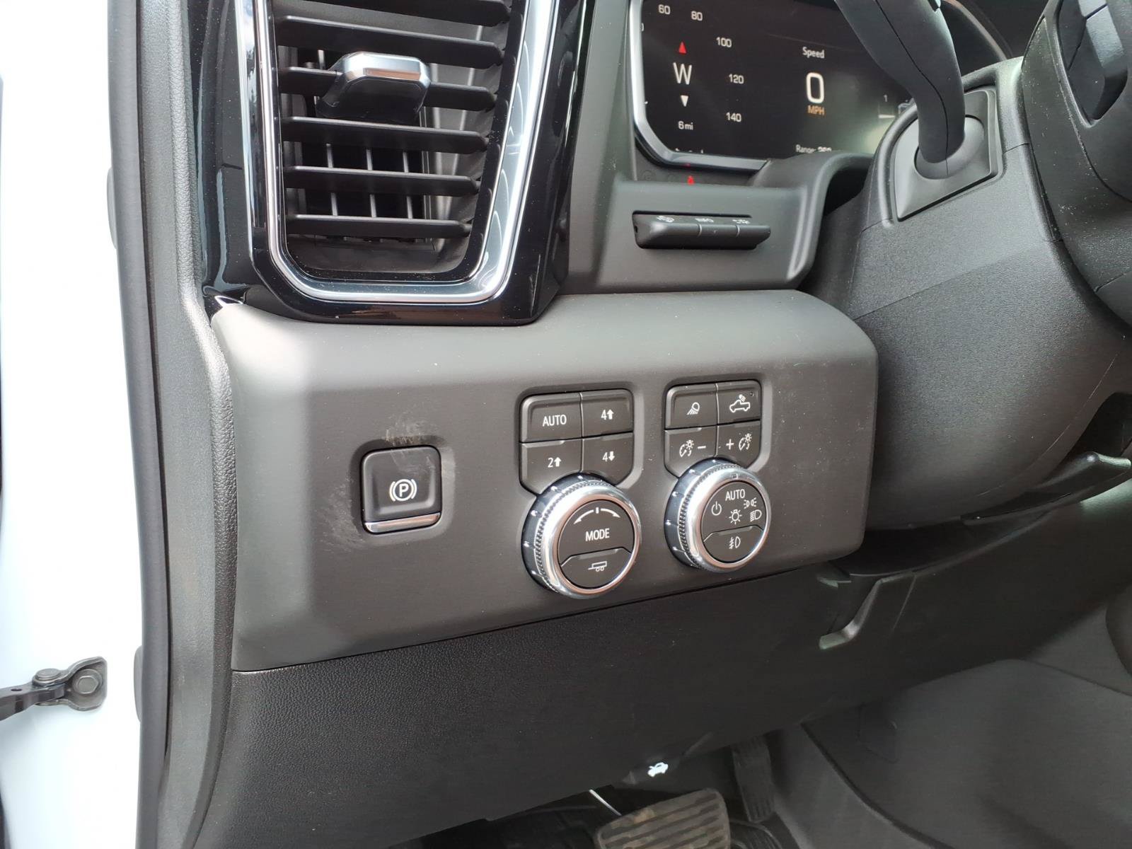New 2026 GMC Sierra 2500 Denali Ultimate AWD/4WD image 10