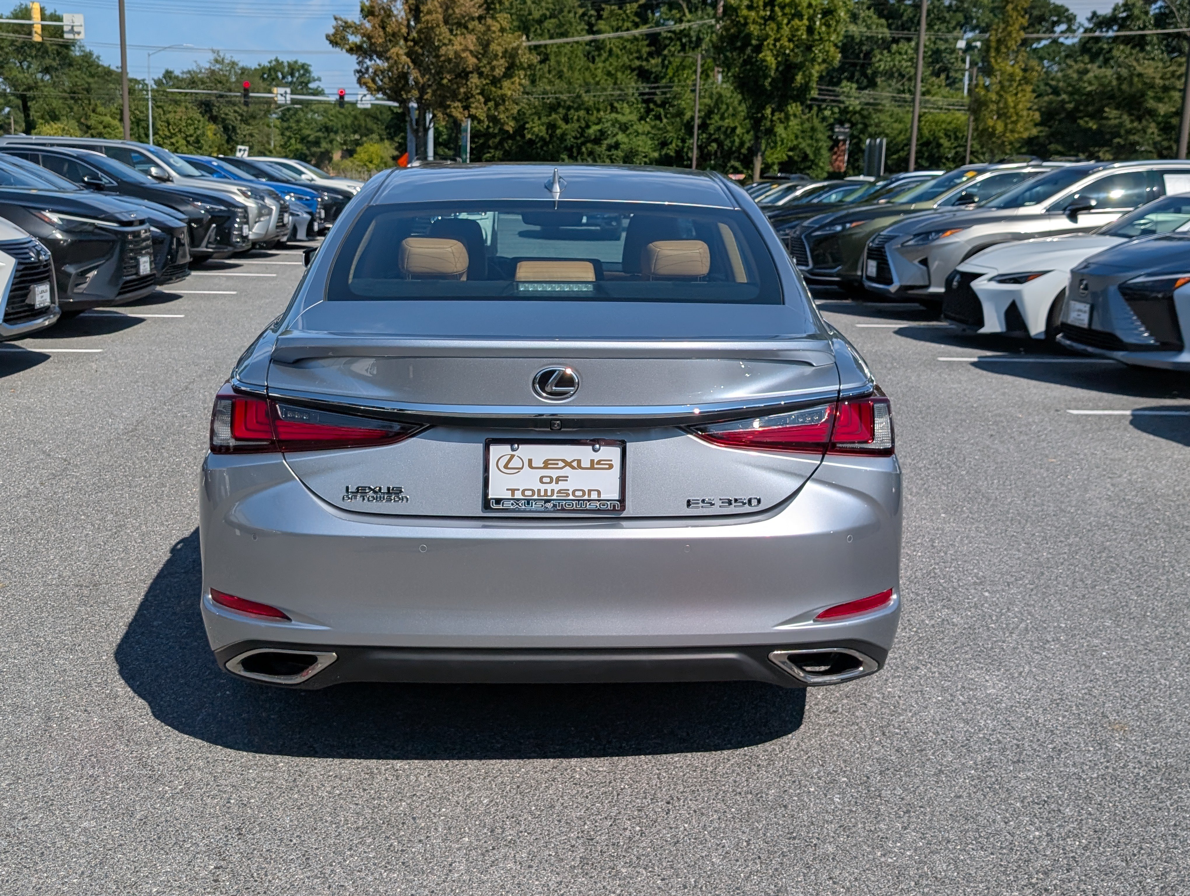 Certified 2024 Lexus ES 350 w/ Premium Package FWD image 4