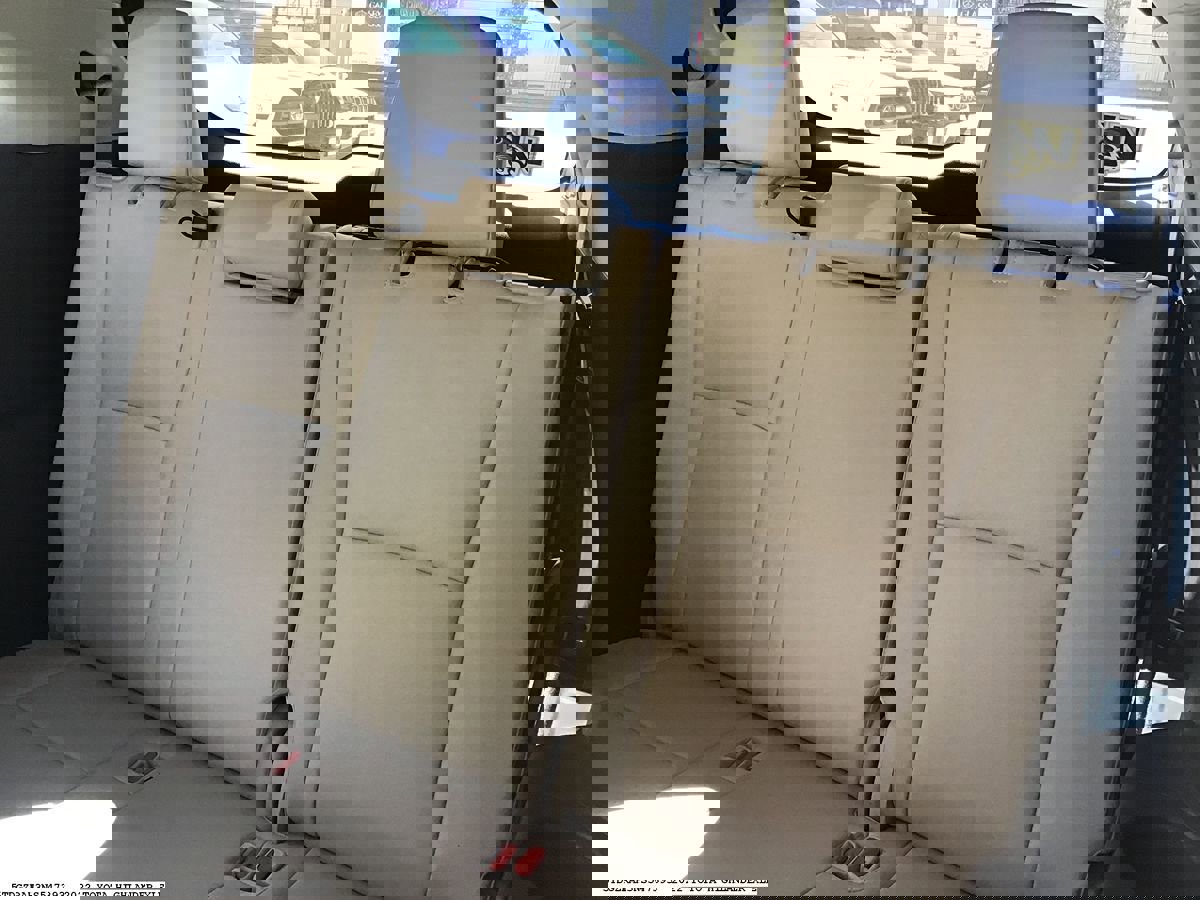 Used 2022 Toyota Highlander XLE image 14