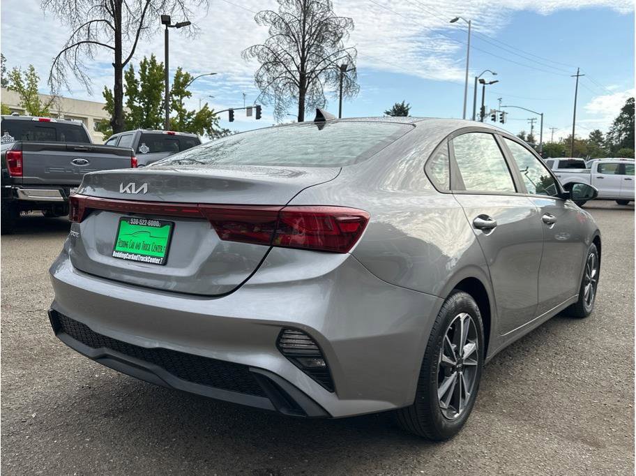 Used 2024 Kia Forte LXS image 8