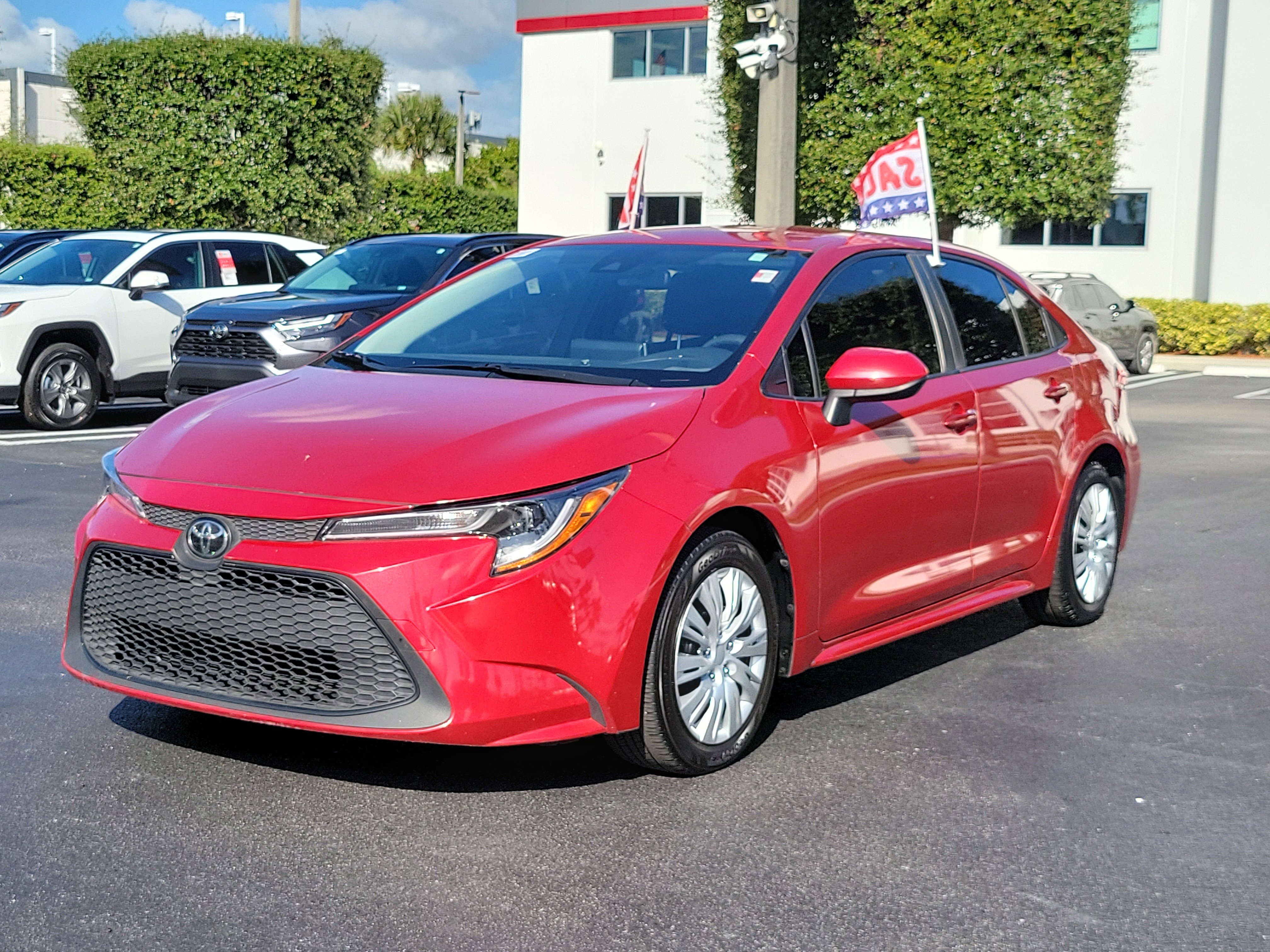 Used 2020 Toyota Corolla LE image 6