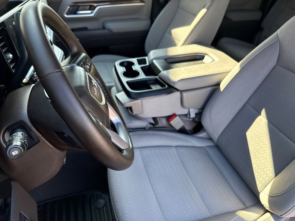 Used 2025 GMC Sierra 2500 SLE w/ SLE Convenience Package image 18