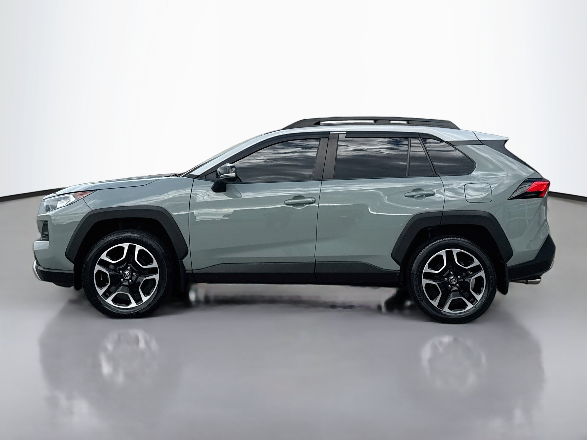 Used 2020 Toyota RAV4 Adventure AWD/4WD image 5