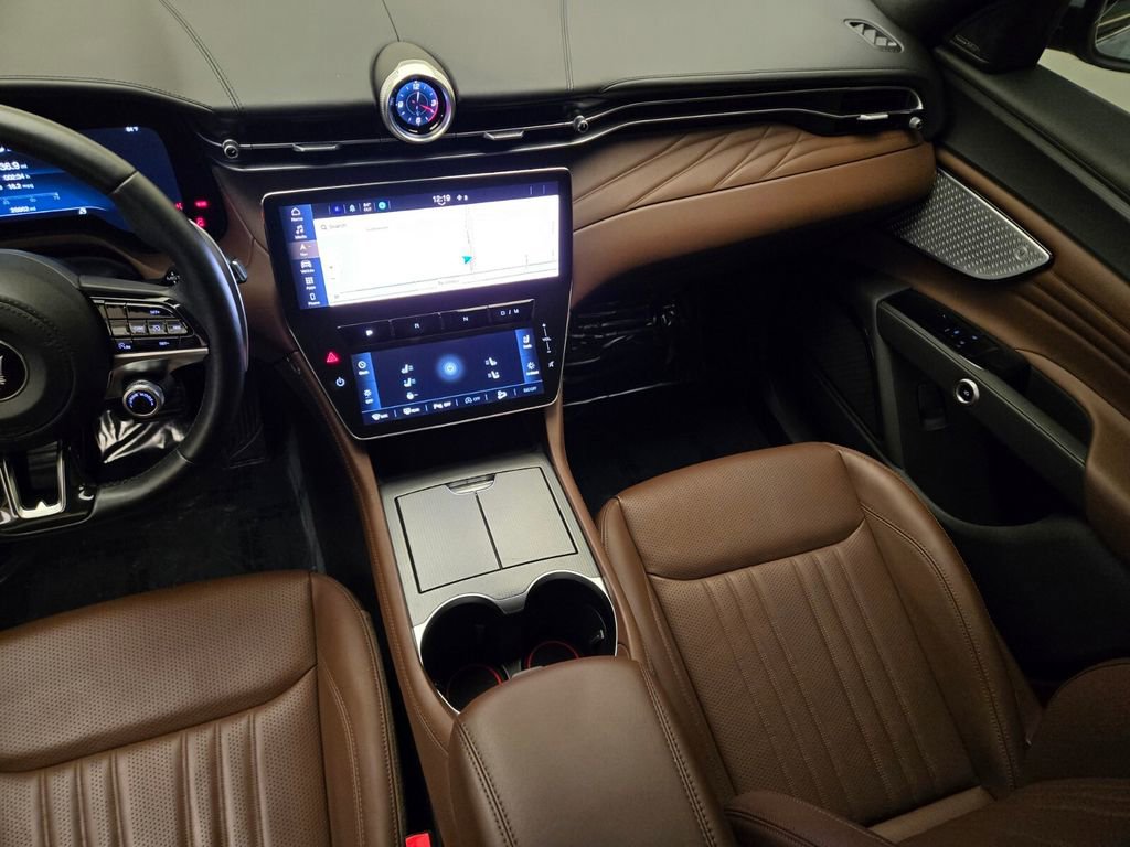 Certified 2023 Maserati Grecale GT image 22